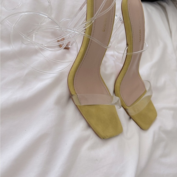 FASHION NOVA - wrap it up heels - Picture 3 of 4